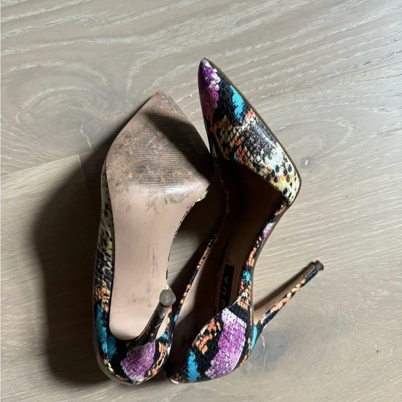 Aqua Women's Dion Half d'Orsay High-Heel Pumps - Picture 10 of 10